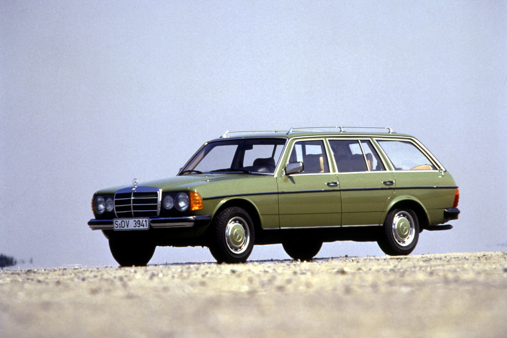 З сімейства W123 почалося виробництво і довга історія успіху універсалів марки