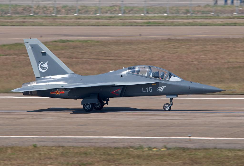 Китайська армія купує в Україні двигуни для військових літаків, які дозволять збільшити можливості китайських ВПС