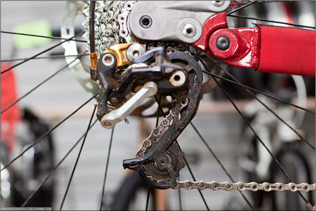 Кожному велосипедисту знайома проблема ланцюгового прослизання