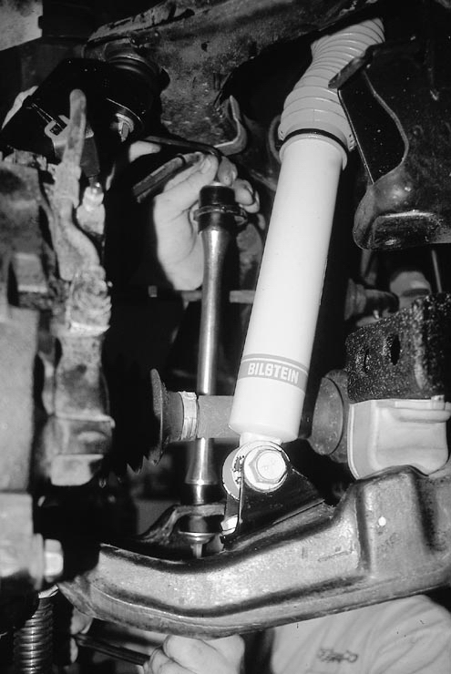 У однотрубному амортизаторі використовується одностінний корпус амортизатора, в який поміщається поршень, амортизаторной масло і газ під тиском
