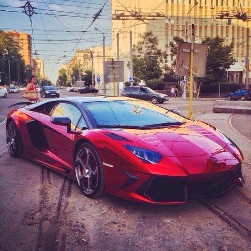 Lamborghini aventador на вулиці Ростові