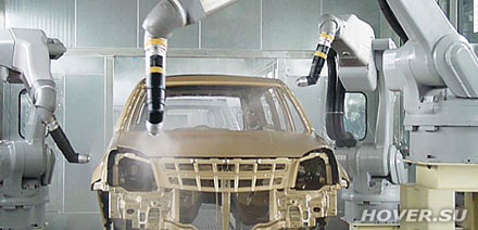 Шари лакофарбового покриття на 2-му і 3-му етапах завдає робот японського виробництва